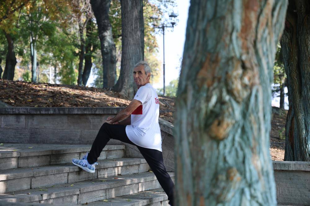 Konya sokaklarında gözler 78 yaşındaki şampiyonun üstünde 5